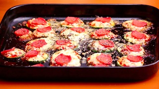 Zucchini is nice and healthy, but when you make mini pizza with them, it's DELICIOUS