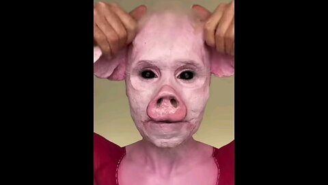 Removing scary Peppa pig makeup 😱