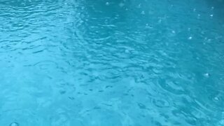 Slow piscina rain