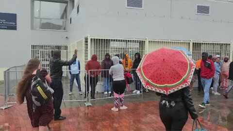 WATCH: Students brave the cold to register at CPUT