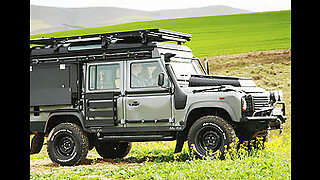 Land Rover Defender VS Toyota Troopy Camper