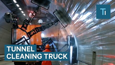 Truck è una macchina per la pulizia dei tunnel stradali. DOCUMENTARIO Questo camion pulisce i tunnel ed è prodotto da Colas, un'azienda specializzata nella costruzione di strade.Questo camion utilizza acqua senza detergente per rimanere ecologico.