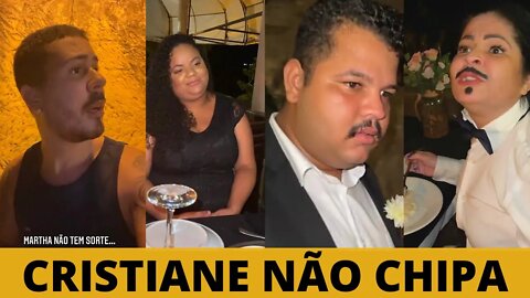 CRISTIANE CASTRO ATRAPALHA O JANTAR ROMÂNTICO DE MARTHA e GAROTO SIM CARLINHOS MAIA TENTA AJUDAR