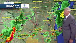 Showers move through, Severe Thunderstorm Watch issued for Walworth Co.