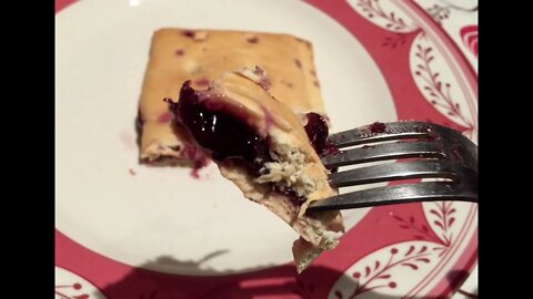 Blueberry Turnover MRE sandwich by Bridgford (Meal Ready to Eat Bridge-7049S)