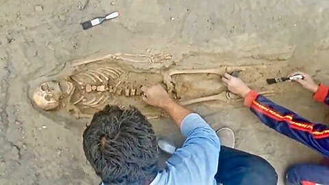 Archeologists Discover Bones of 227 Children Sacrificed in Peru 500 Years Ago