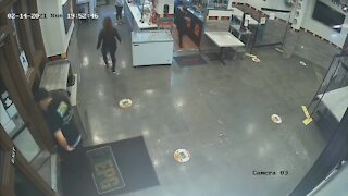 Video: Thief tries to steal tip jar from El Pollo Grill in Otay Ranch