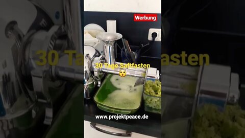 Selleriesaft machen mit dem besten Entsafter der Welt - Angel Juicer 7500