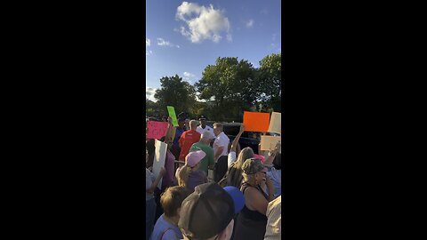 Illegal Migrants PROTEST NYC