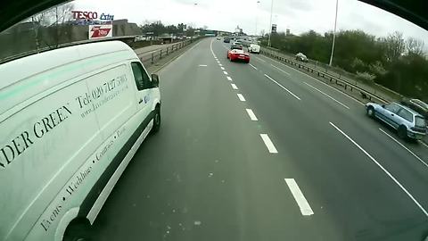 Reckless driver nearly crashes into oncoming truck