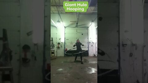 🦋Karen Giant Hula Hooping.