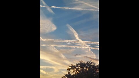 Huge Waves Heading North To Atlantic/Chem Trails/Meteors