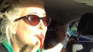 Mom gets revenge with hilarious prank