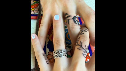 EXCLUSIVE→ Gabby Petito and Brian Laundrie Cot Matching Finger Tattoos of Vines - Daily Mail Report