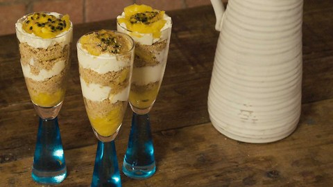 10-minute mini tropical cheesecakes recipe