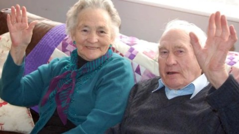 Couple Dies 4 Minutes Apart After 70 Years of Marriage