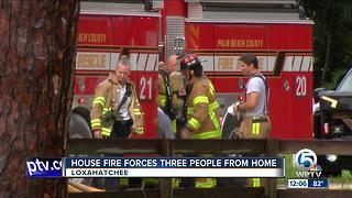 Loxahatchee house fire displaces 3 people