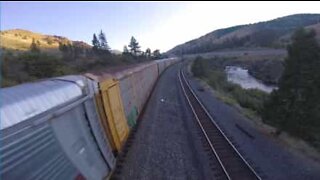 Drönare tävlar mot rullande tåg