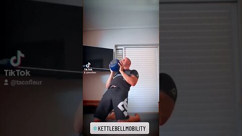In this kettlebell hip, knee, and ankle mobility flow, I work on strength, stability, ROM...