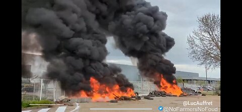 Angry French Farmers Continue To Burn Shit To The Ground