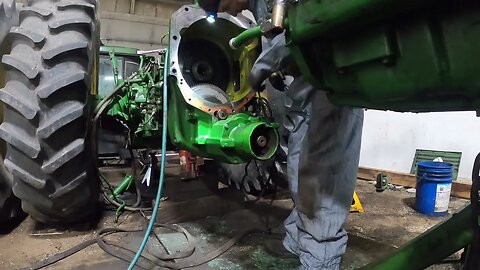 John Deere 4450 power shift overhaul pt 2