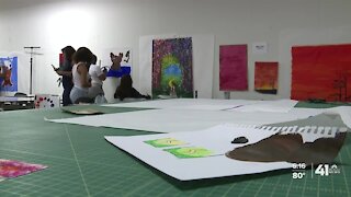 Art program gives teen positive outlet for expression
