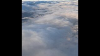 Time lapse plane landing into Washington D.C