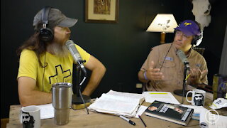 Jase's Clint Eastwood Test, Almost Losing Phil's Boat & Getting Caught with Your Pants Down | Ep 81
