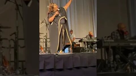 Kim Burrell Freestyling!!!🔥🔥 "I Call You Holy"🔥