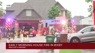 Early morning house fire in Bixby