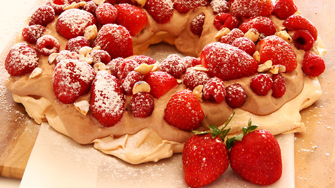 Ultimate dessert - Pavlova cake with Nutella cream & red berries