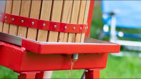 Pears are ripening .. Lets unbox a new CIDER PRESS!