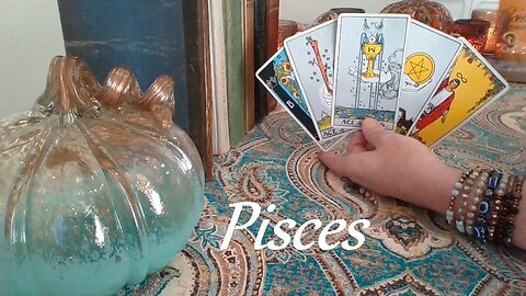 Pisces November 2023 ❤💲 AMAZING! The Most Spiritual Connection Of Your Life! LOVE & CAREER #Tarot