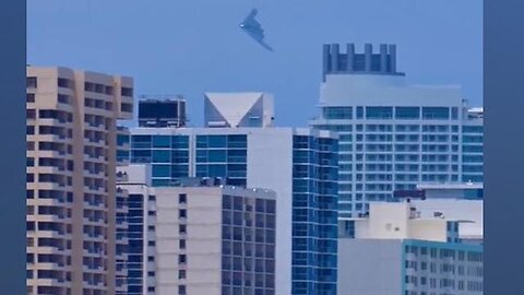 STEALTH FIGHTER CIRCLING BEACH IN FLORIDA RIGHT NOW