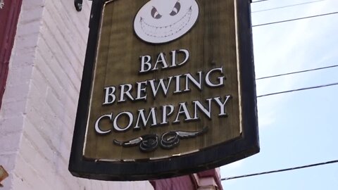 Bad Brewing Company brings summer back to Mason