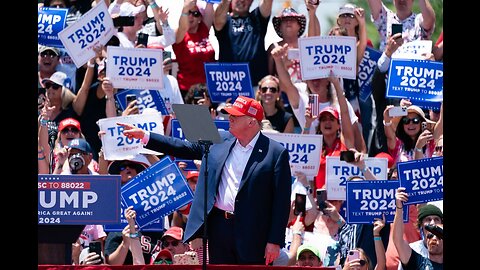 Former US President Donald Trump delivers speech in South Carolina ..