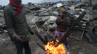 Mayor Plato pays tribute to fire victims of Masiphumelele in Cape Town (26j)