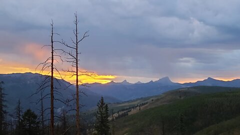 Epic Sunset Looks Like 2 Light Sources, Engineer Pass, Alpine Loop, Abandoned Mines, High Tundra