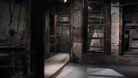 Seattle Mud Flood Proof - The Seattle Underground Tour