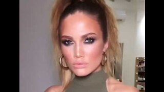 Model looks exactly like Jennifer Lopez