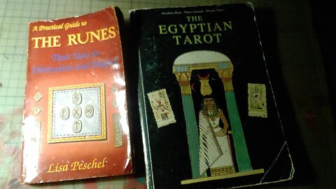 Tarot & Rune reading