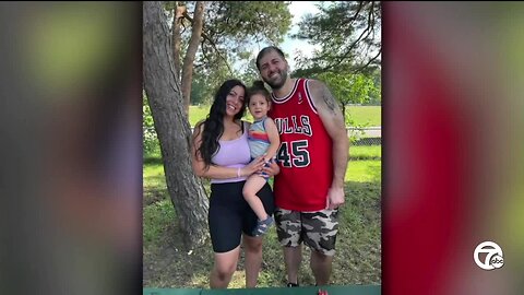 Family grieves after pregnant mother killed in crash, husband and 2-year-old hurt