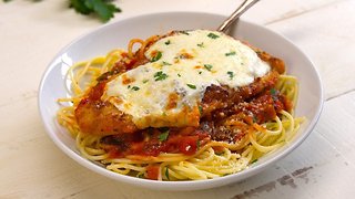 How to Make Crispy, Cheesy, Easy Chicken Parmesan