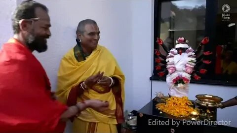 Shez e Aaradhakananda cantam Sri Vitthala Giridhari Parabrahmane Namaha