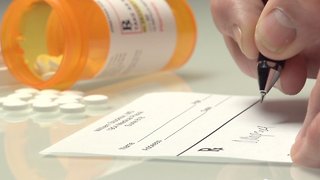 Study Links Opioid Overdoses To Pharma Companies' Marketing