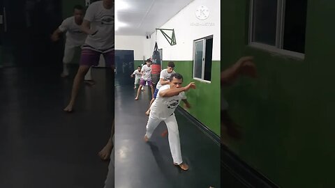 Treino da Fundação Ubuntu Capoeira