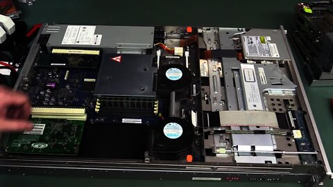 EEVblog #882 - Dumpster Dive Apple Xserve Computers