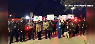 Police officers, firefighters thank Henderson healthcare workers