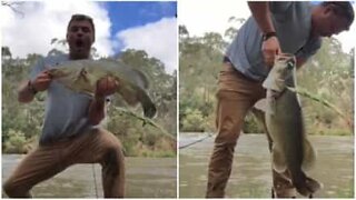 C'est le pêcheur le plus heureux d'Australie