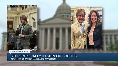Students rally in support of TPS